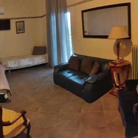 Near Airportand Metropolitan Penelopi Cozy Home Artemida  Ngoại thất bức ảnh