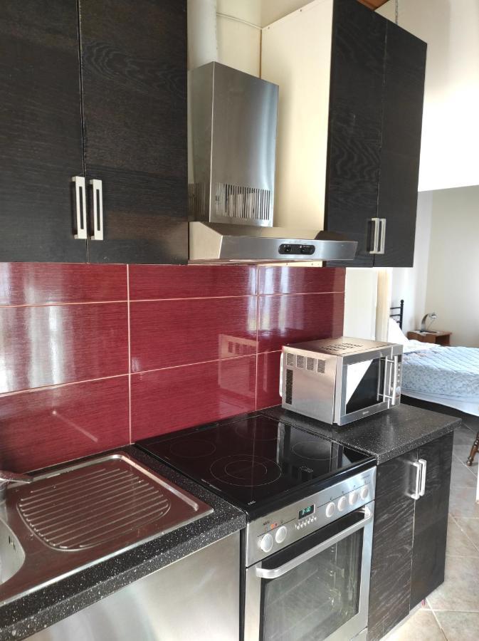 Near Airportand Metropolitan Penelopi Cozy Home Artemida  Ngoại thất bức ảnh