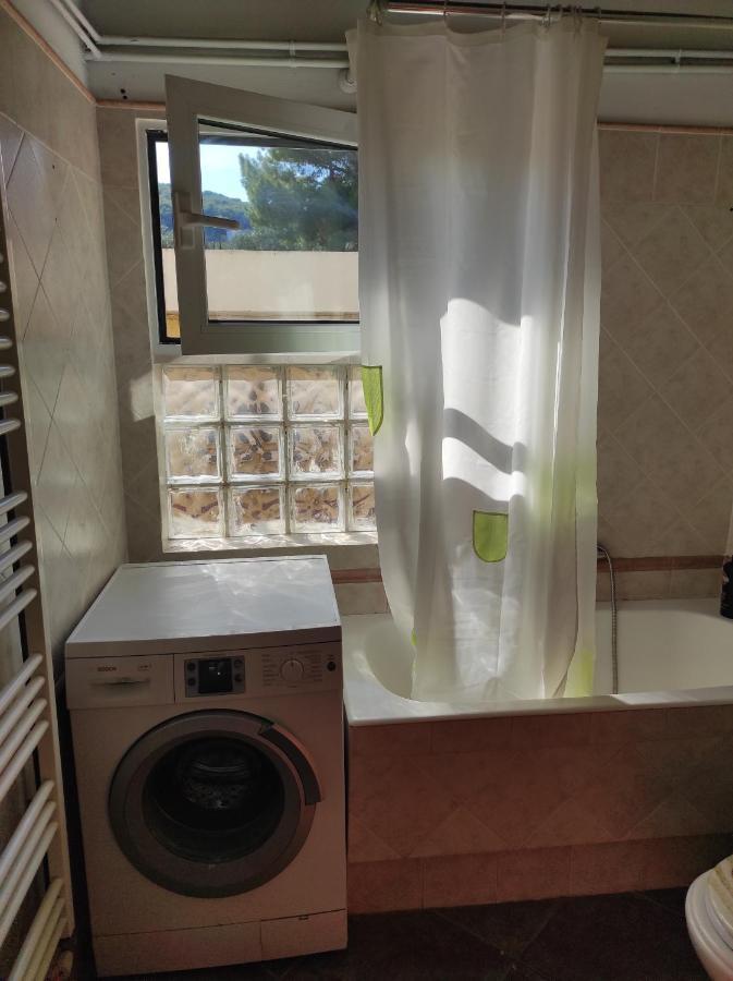 Near Airportand Metropolitan Penelopi Cozy Home Artemida  Ngoại thất bức ảnh